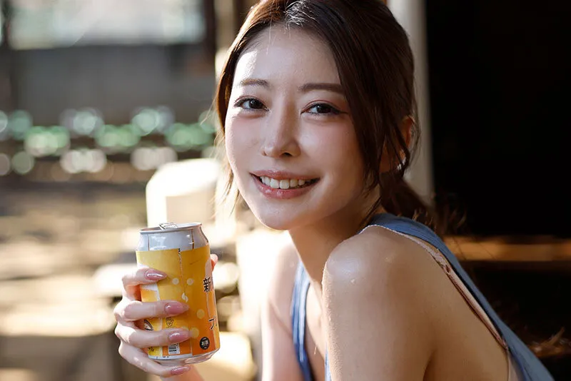 Kỷ niệm mùa hè khó quên với chị nhà sát bên mà tôi yêu mến trở về quê sau bao năm